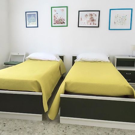 Appartamento N50 - Numana, trilocale in centro con portico e posto auto Esterno foto