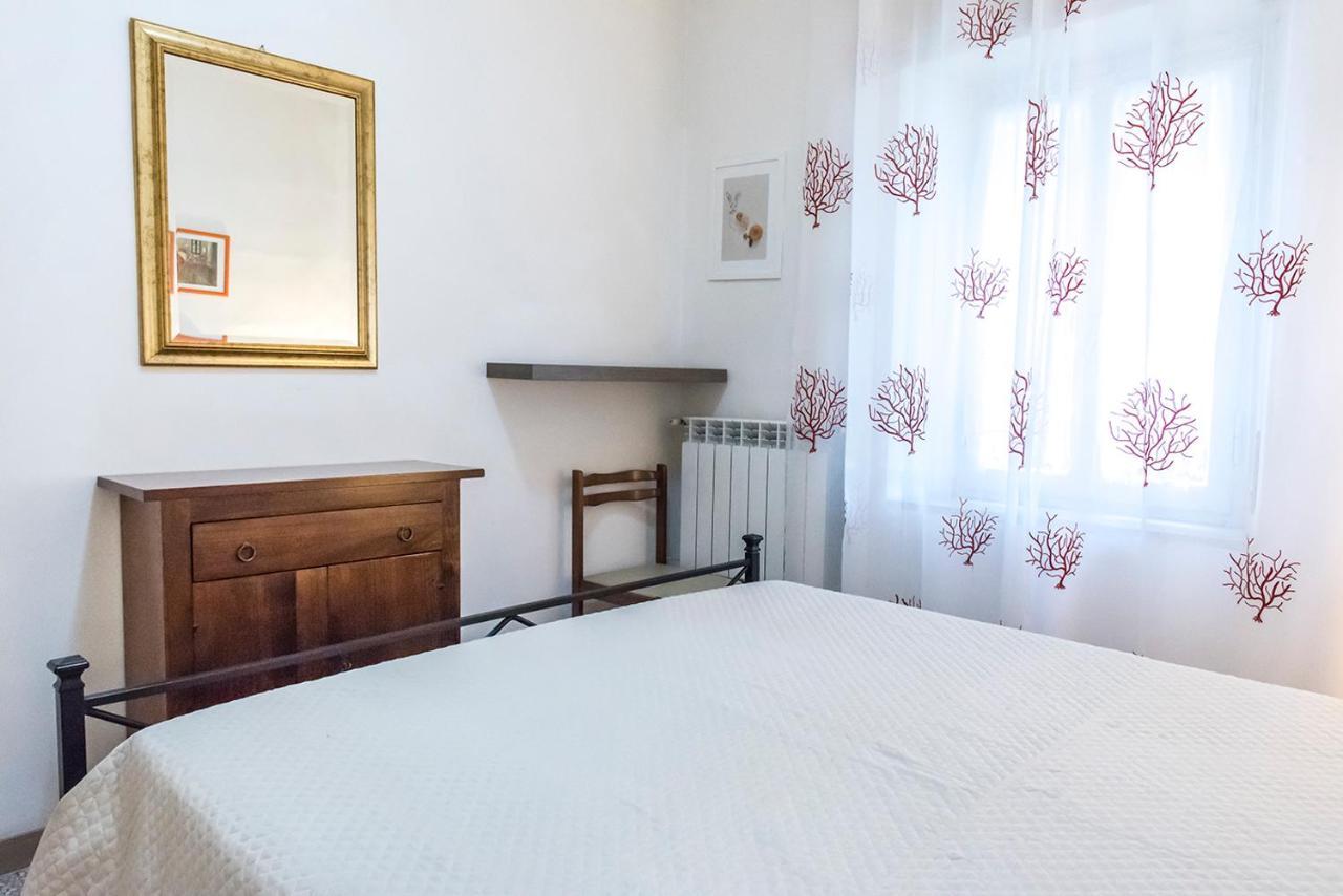 Appartamento N50 - Numana, trilocale in centro con portico e posto auto Esterno foto